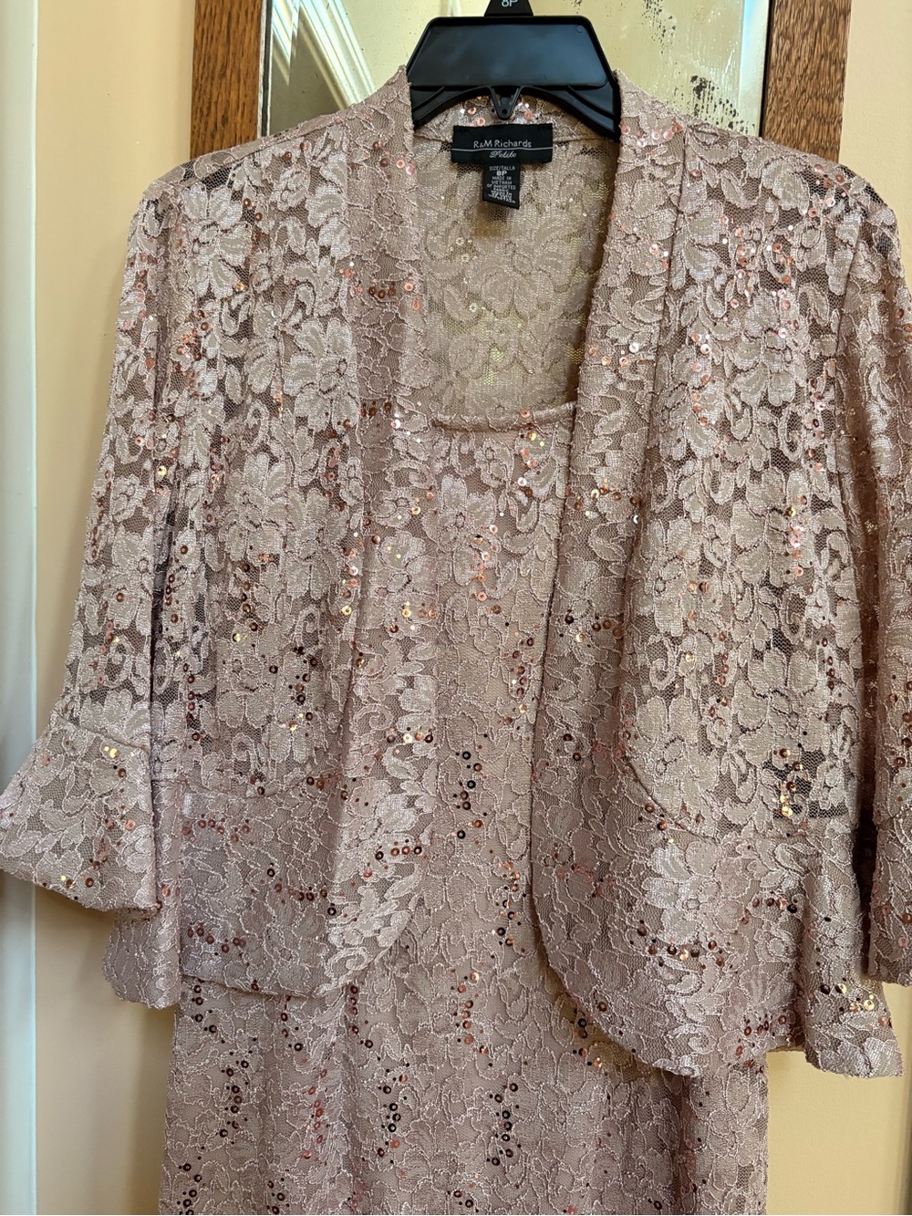 R&M Richards 2-piece set
